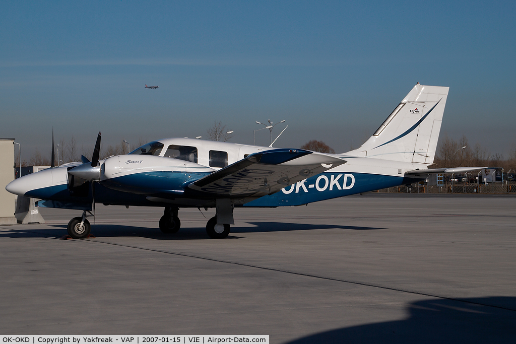 OK-OKD, Piper PA-34-220T C/N 3449218, Piper 34 Seneca