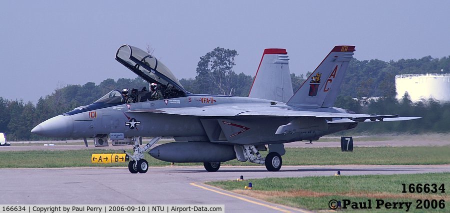 166634, Boeing F/A-18F Super Hornet C/N F127, Another colorful Red Rippers bird