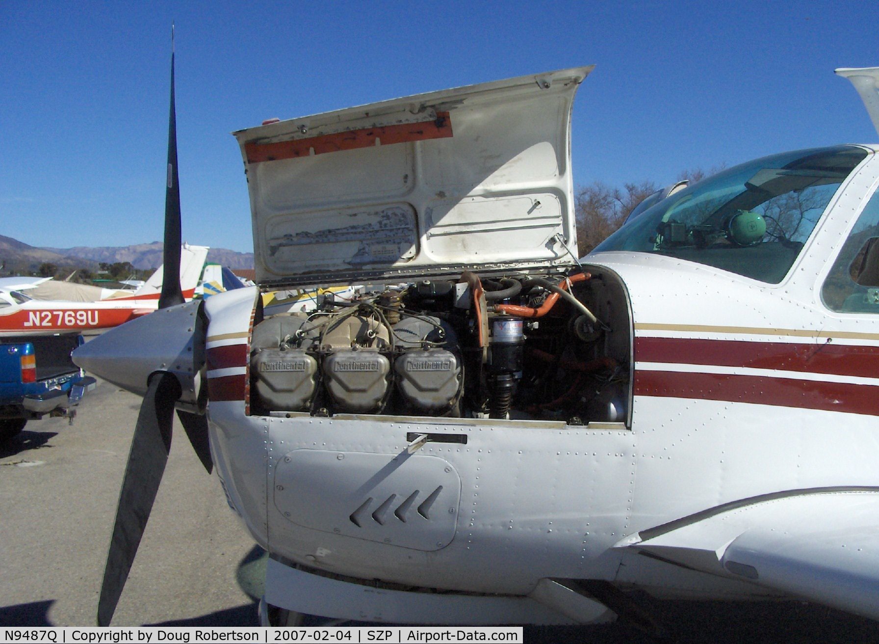 N9487Q, 1972 Beech V35B Bonanza C/N D-9333, 1972 Beech V35B BONANZA, Continental IO-520-B 285 Hp, cowling open for engine cool down at transient parking