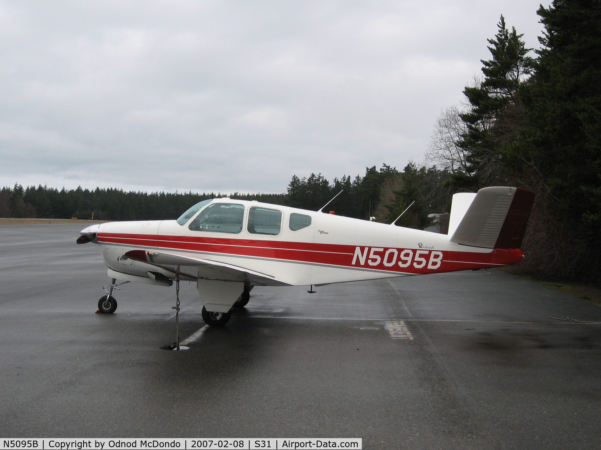 N5095B, 1955 Beech G35 Bonanza C/N D-4393, Only aircraft on the airport today