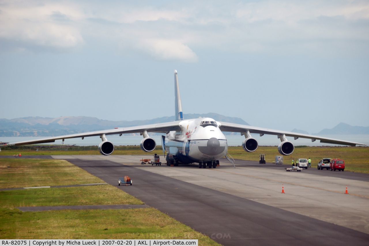RA-82075, 1994 Antonov An-124-100 Ruslan C/N 9773053459147, A very rare visitor in Auckland!