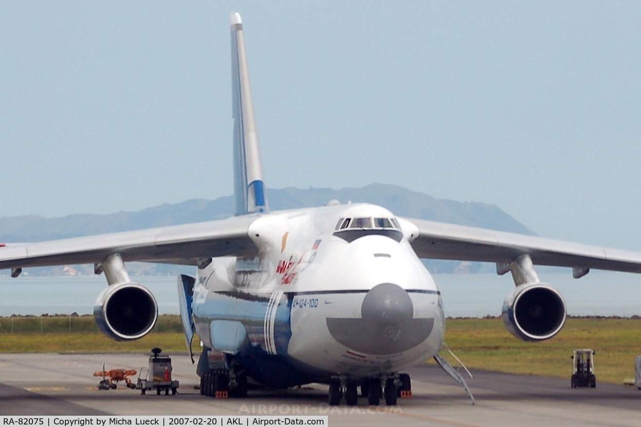 RA-82075, 1994 Antonov An-124-100 Ruslan C/N 9773053459147, A very rare visitor in Auckland!