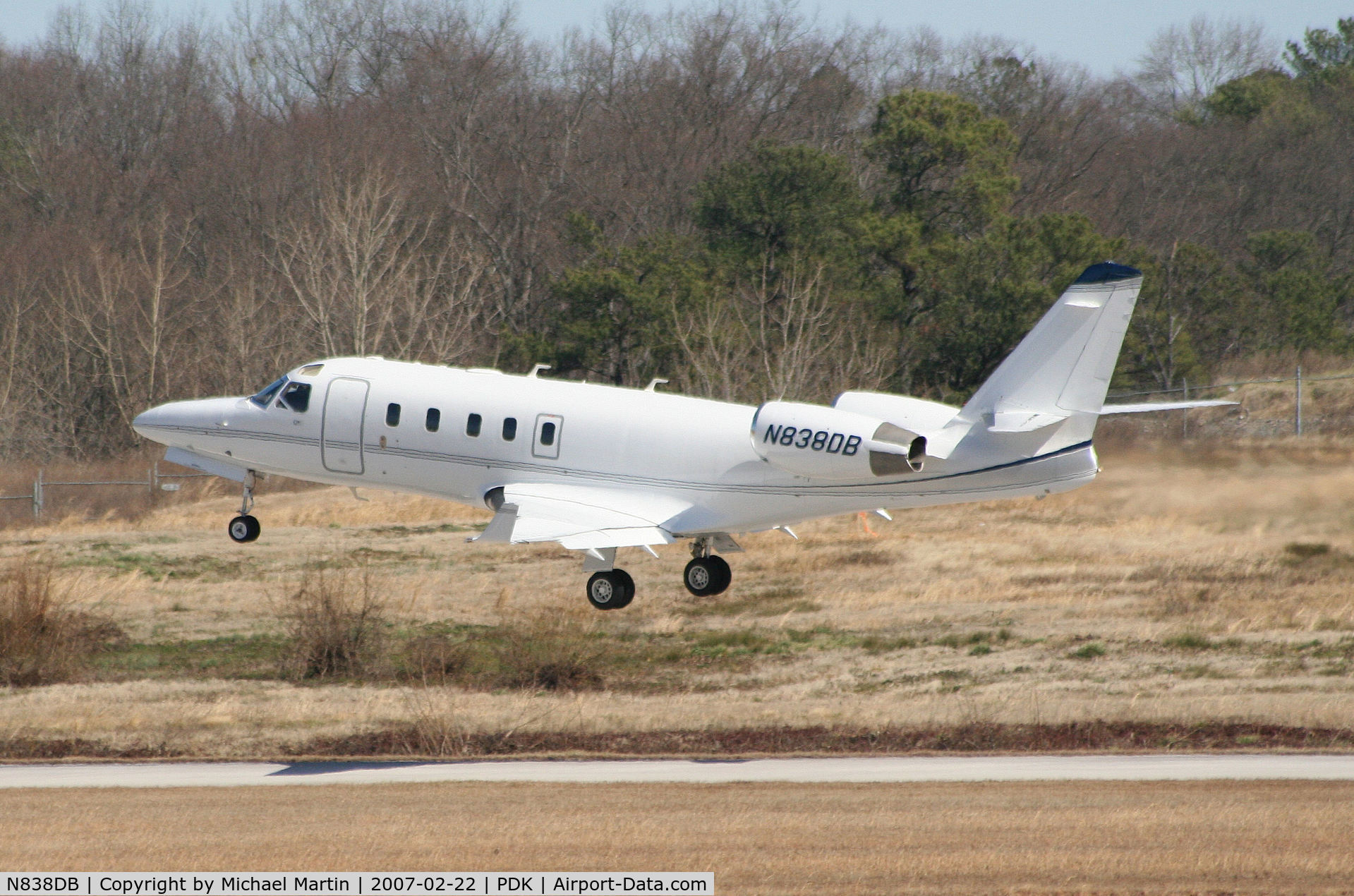 N838DB, 1997 Dassault Falcon 50 C/N 265, Departing PDK enroute to FTW