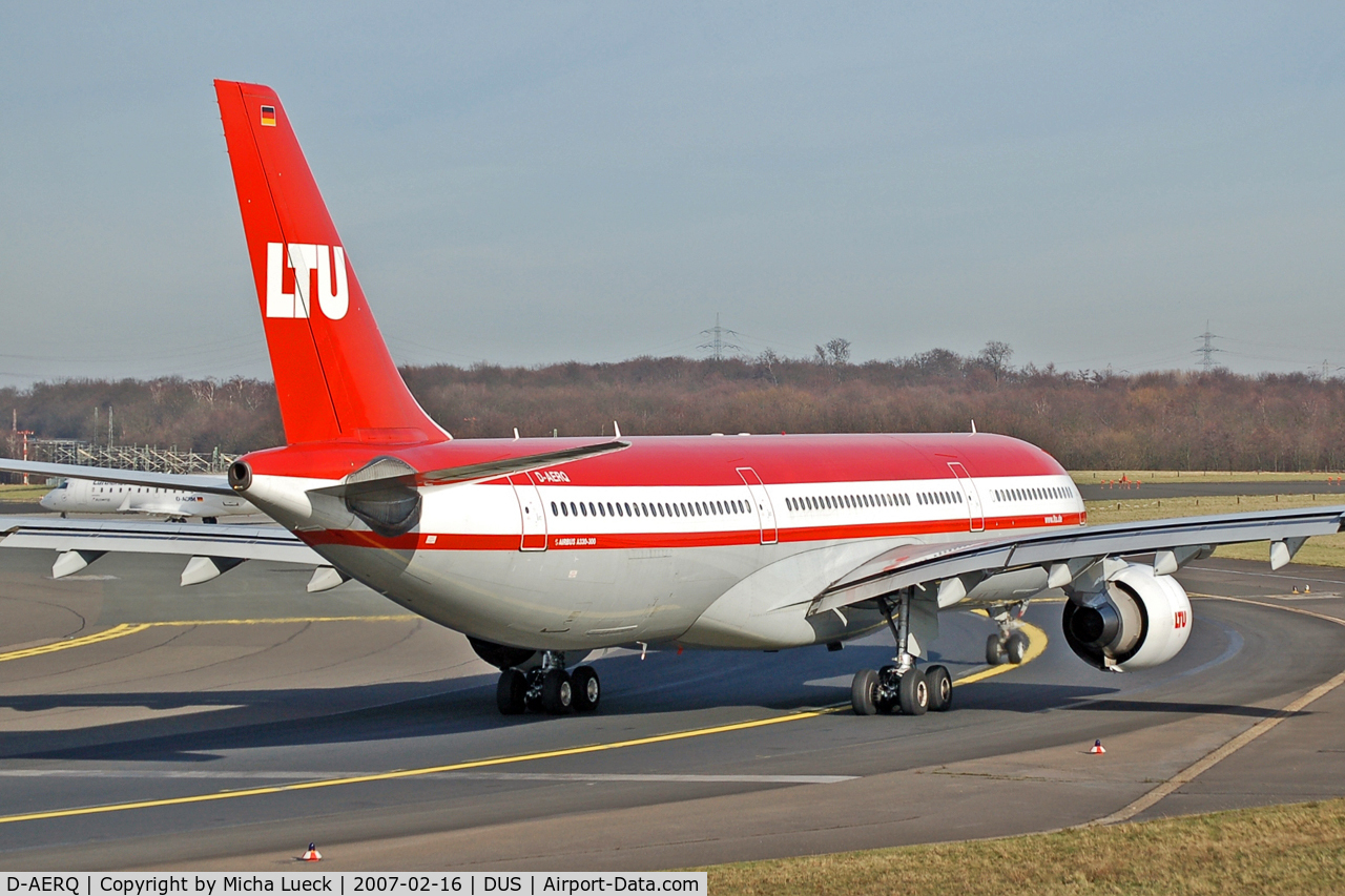 D-AERQ, 1996 Airbus A330-322 C/N 127, Turning onto the runway for take off