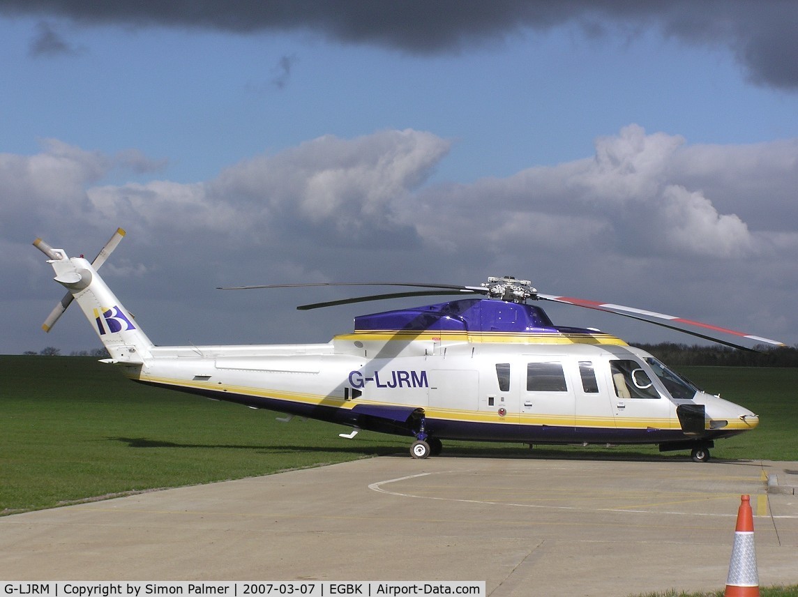 G-LJRM, 1995 Sikorsky S-76C C/N 760426, Sikorsky S-76 visiting Sywell