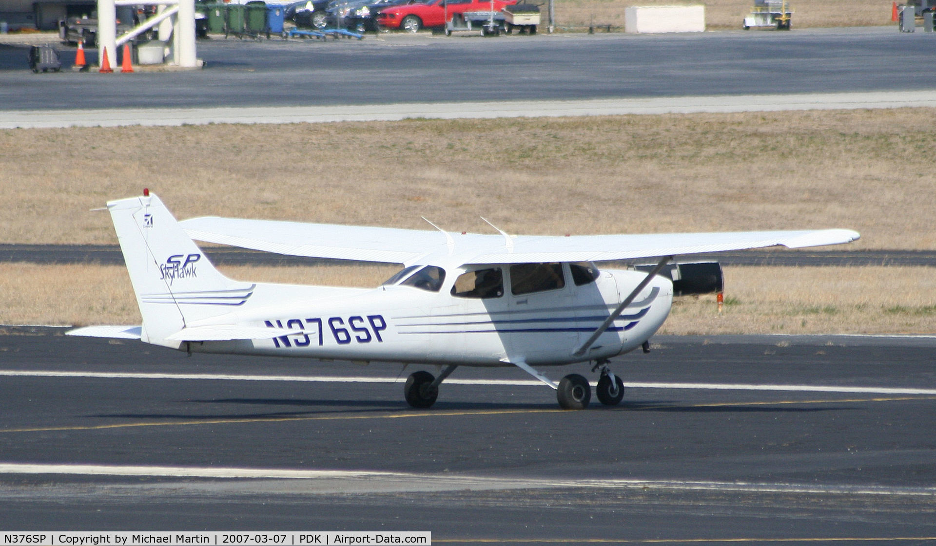 N376SP, 2003 Cessna 172S Skyhawk SP C/N 172S9508, Taxing to Runway 20R