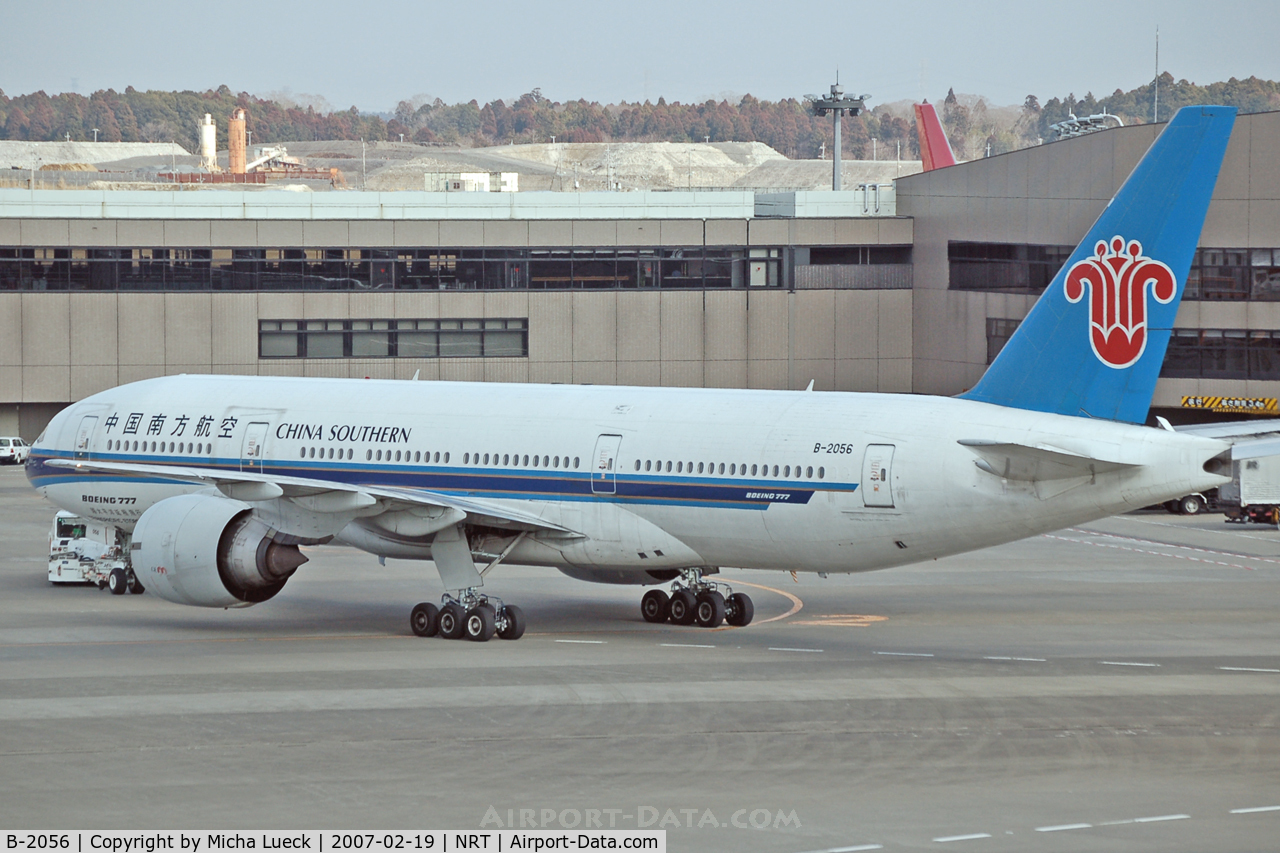 B-2056, 1997 Boeing 777-21B/ER C/N 27525, Push-back
