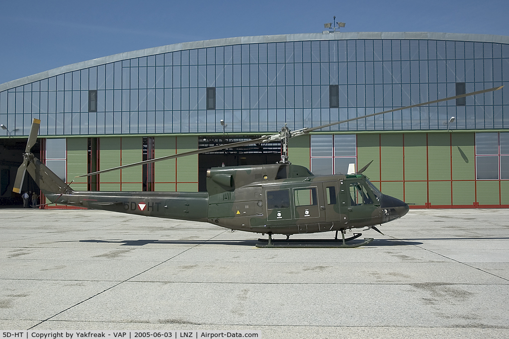 5D-HT, Agusta AB-212 C/N 5616, Austrian Air Force Bell 212