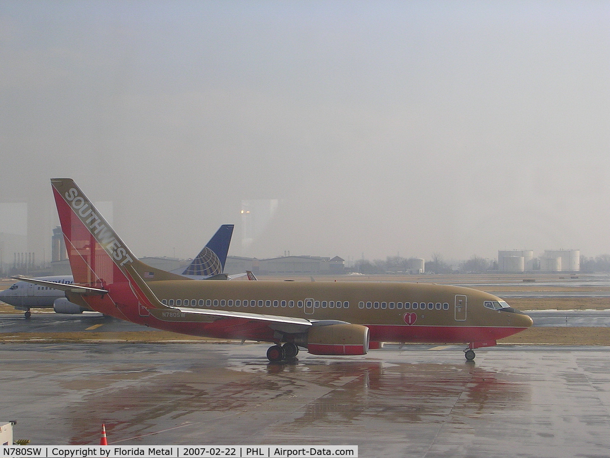 N780SW, 2000 Boeing 737-7H4 C/N 27885, Southwest