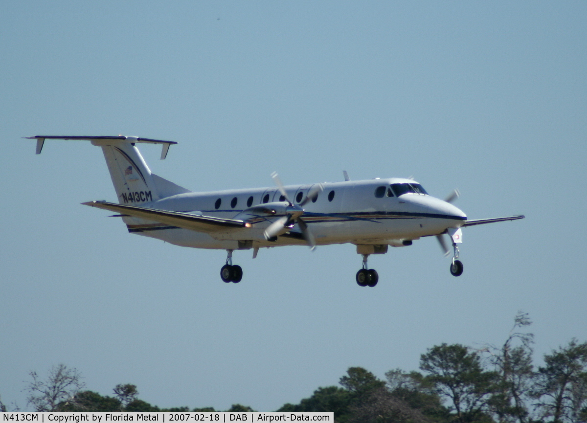 N413CM, 1988 Beech 1900C C/N UC-13, Casey Mears