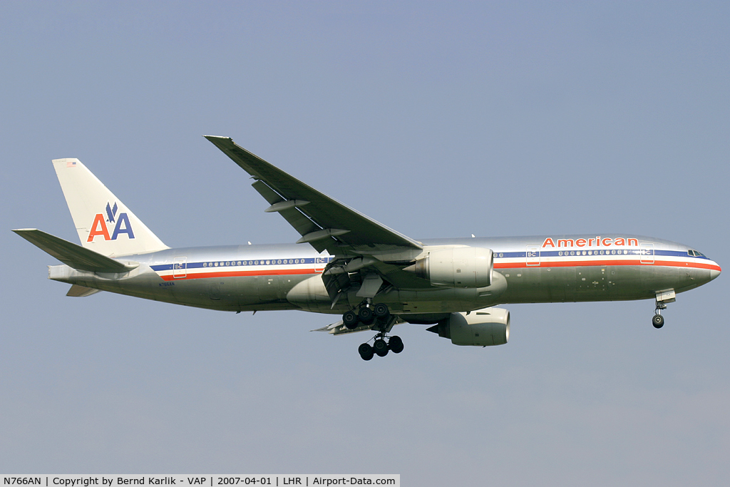 N766AN, 2003 Boeing 777-223/ER C/N 32880, American Airlines Boeing 777