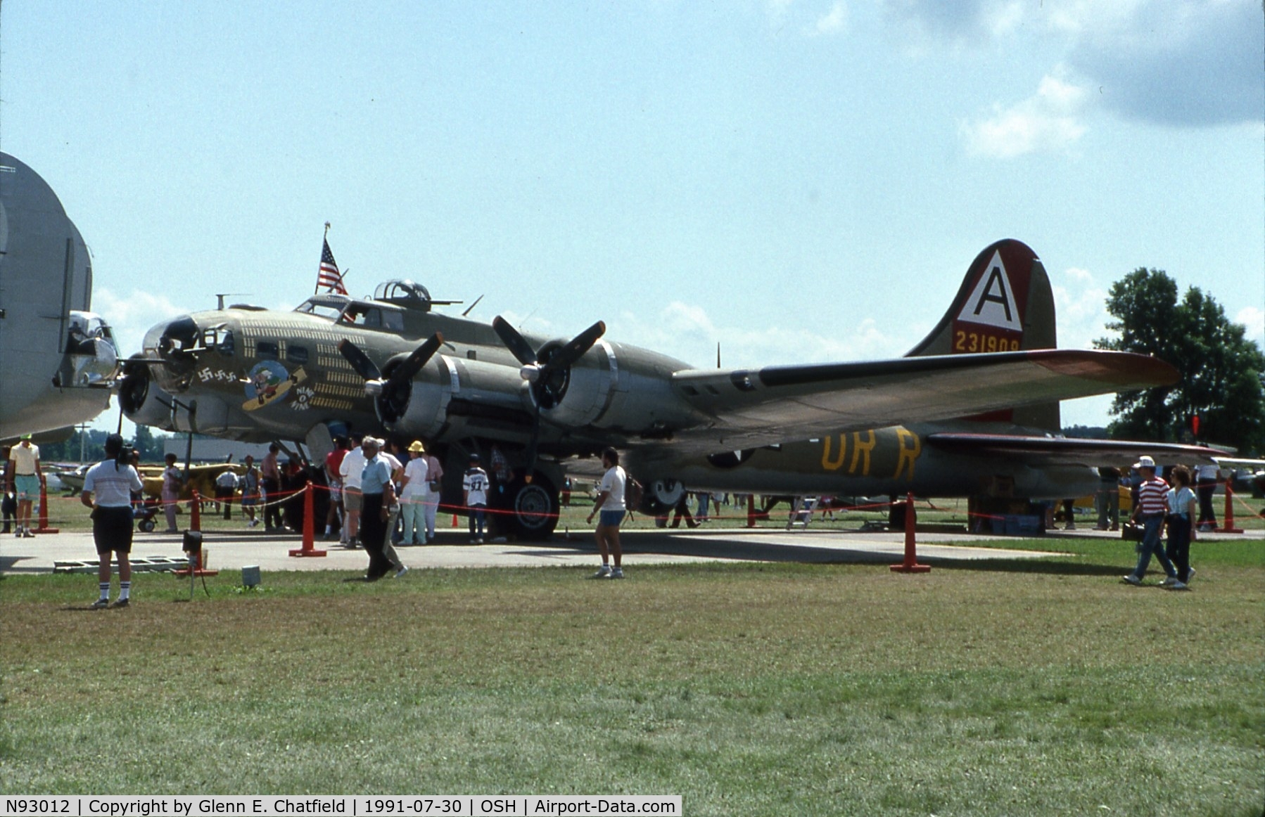N93012, 1944 Boeing B-17G-30-BO Flying Fortress C/N 32264, On display at the EAA Fly In
