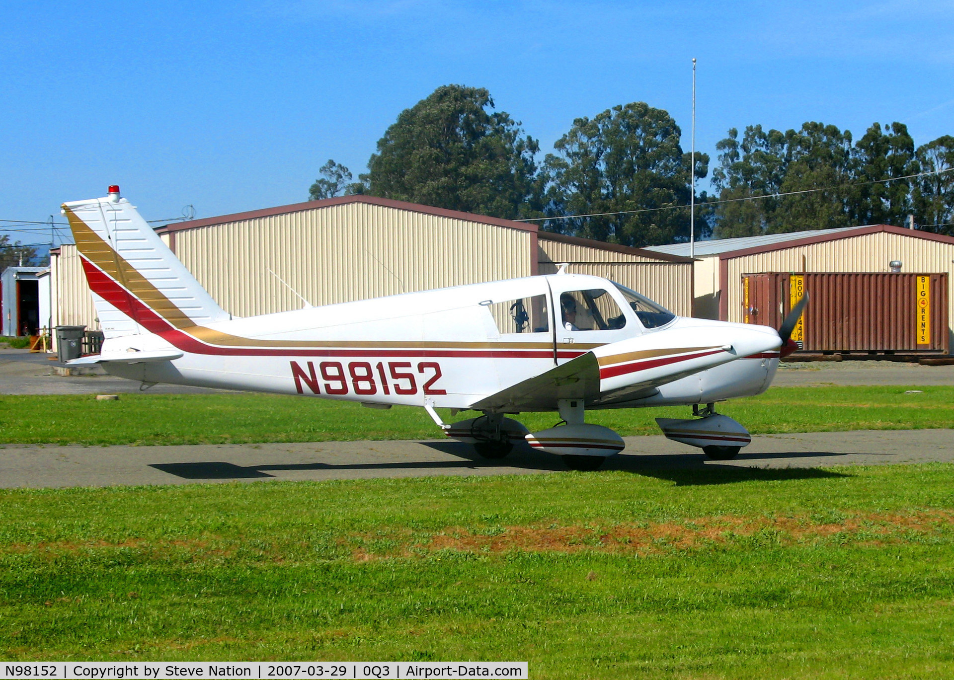 N98152, 1969 Piper PA-28-140 C/N 28-26077, 1969 Piper PA-28-140 visiting from Visalia @ Schelleville Airport (Sonoma), CA