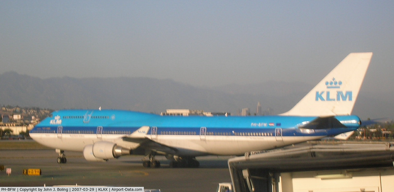PH-BFW, 2000 Boeing 747-406BC C/N 30454, KLM 747 taxi out at LAX