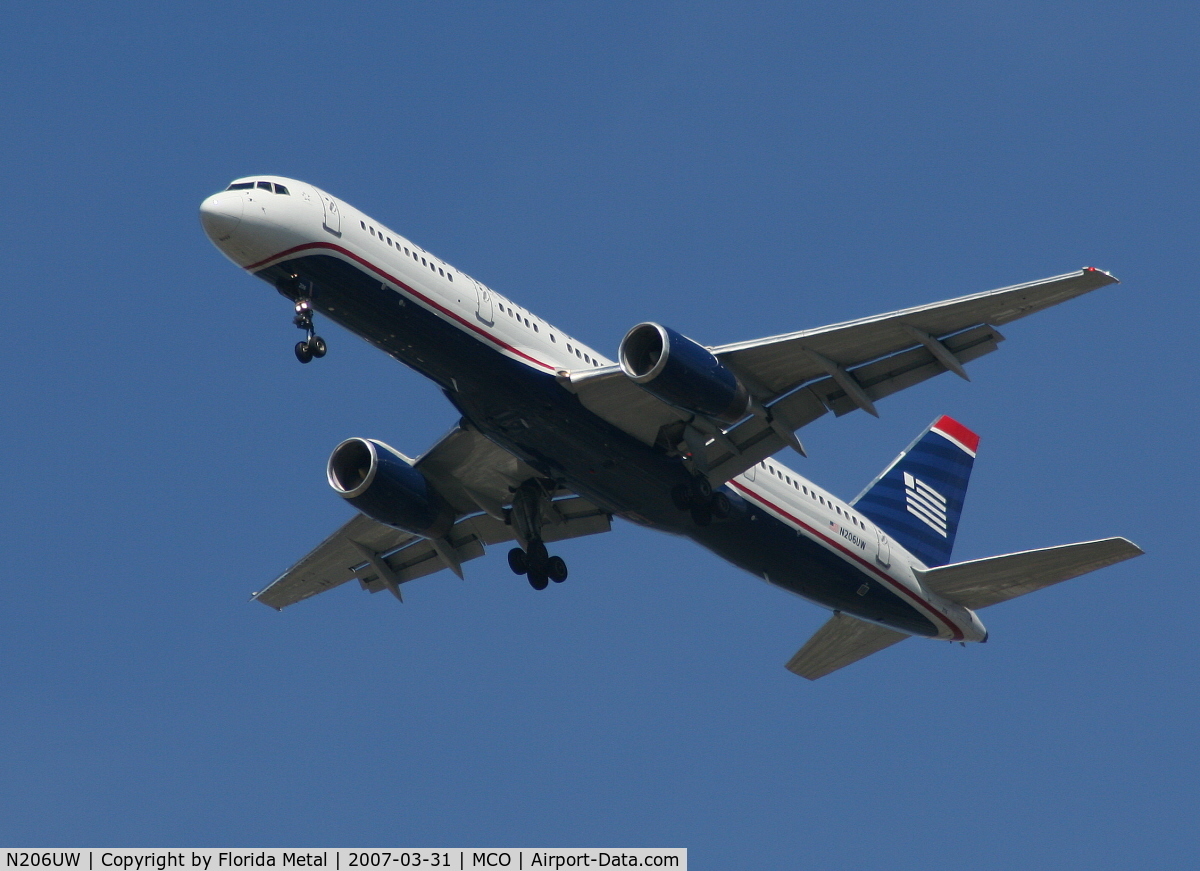 N206UW, 1995 Boeing 757-2B7 C/N 27808, US