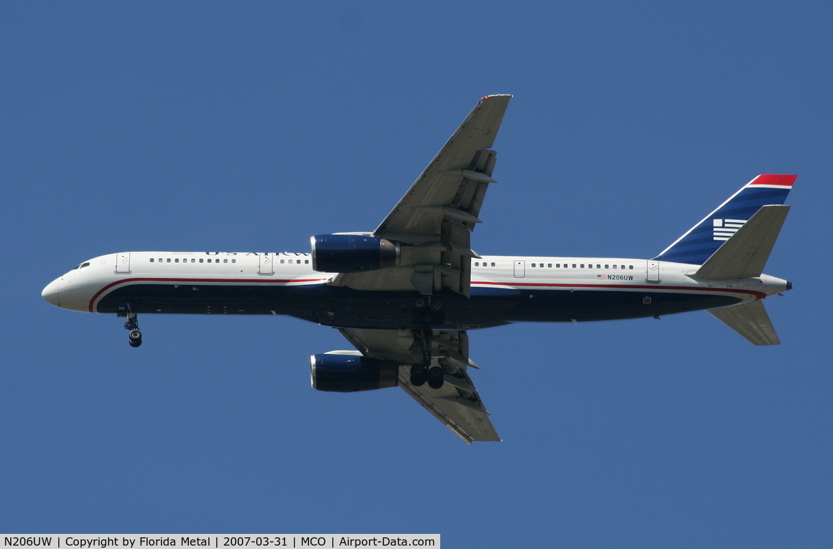 N206UW, 1995 Boeing 757-2B7 C/N 27808, US