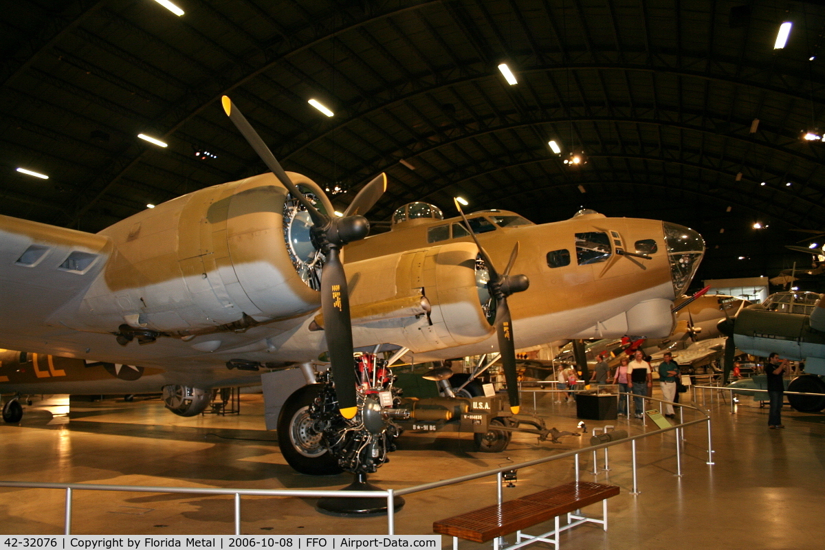 42-32076, 1942 Boeing B-17G Flying Fortress C/N 7190, B-17