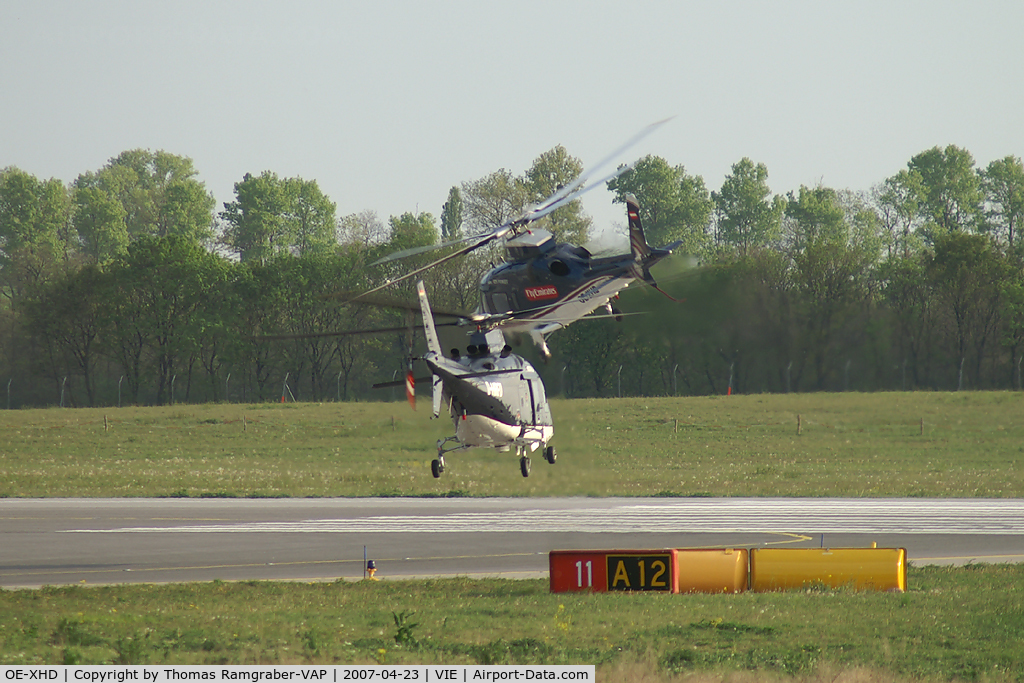 OE-XHD, Agusta A-109E Power C/N 11033, Aerial Helicopter Agusta A109