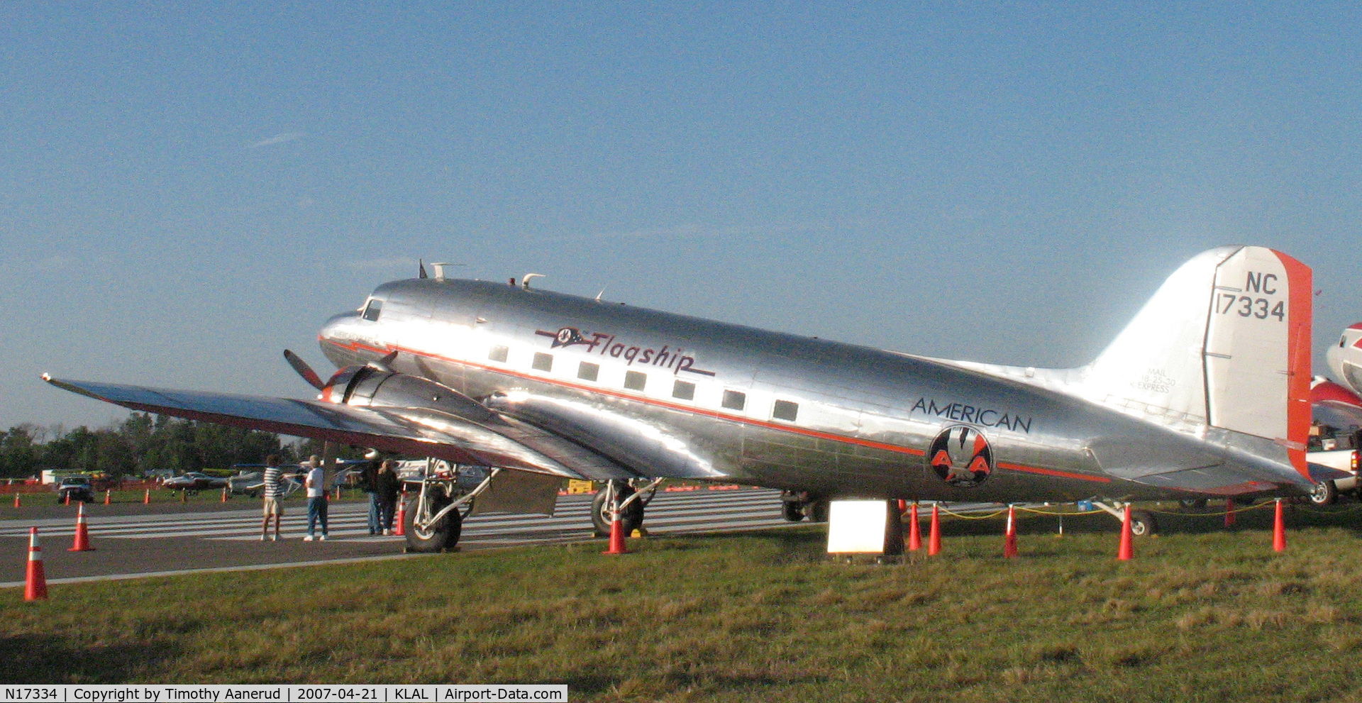 N17334, 1937 Douglas DC-3-178 C/N 1920, Sun-n-Fun 2007