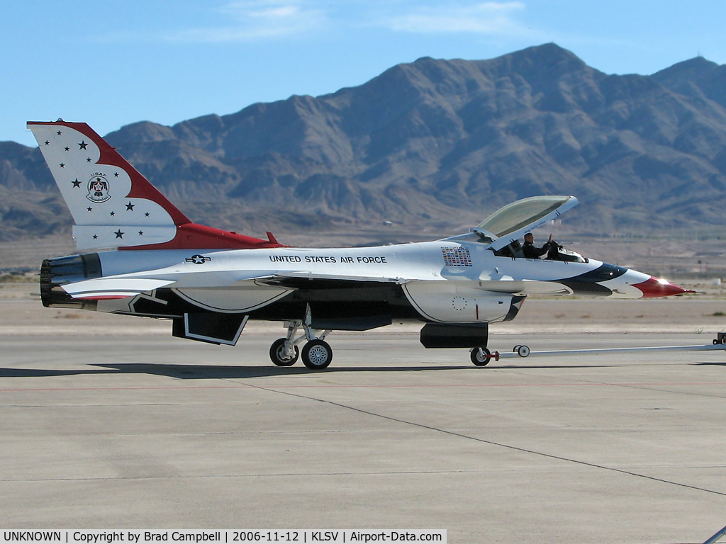 UNKNOWN, General Dynamics F-16C Fighting Falcon C/N Unknown, USAF Thunderbirds - Aviation Nation 2006