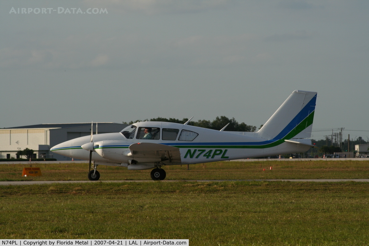 N74PL, 1974 Piper PA-23-250 C/N 27-7405272, 1974 PA-23
