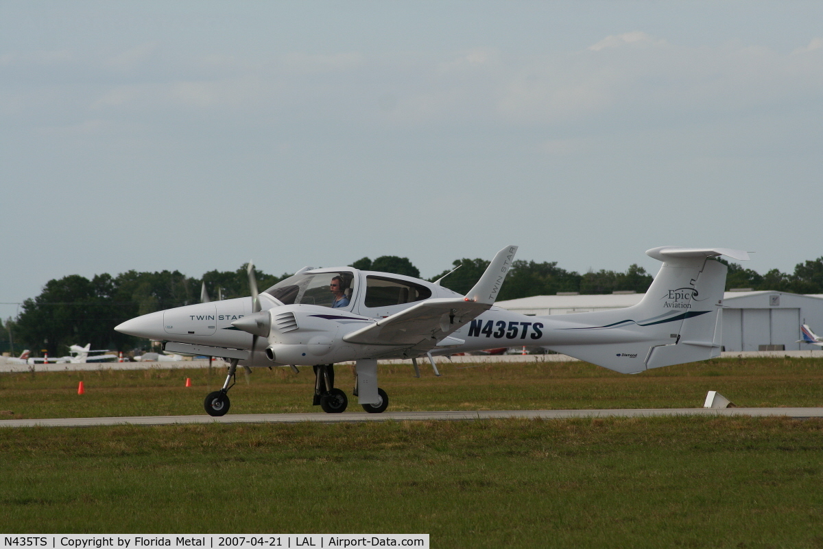 N435TS, 2007 Diamond DA-42 Twin Star C/N 42.AC035, DA42