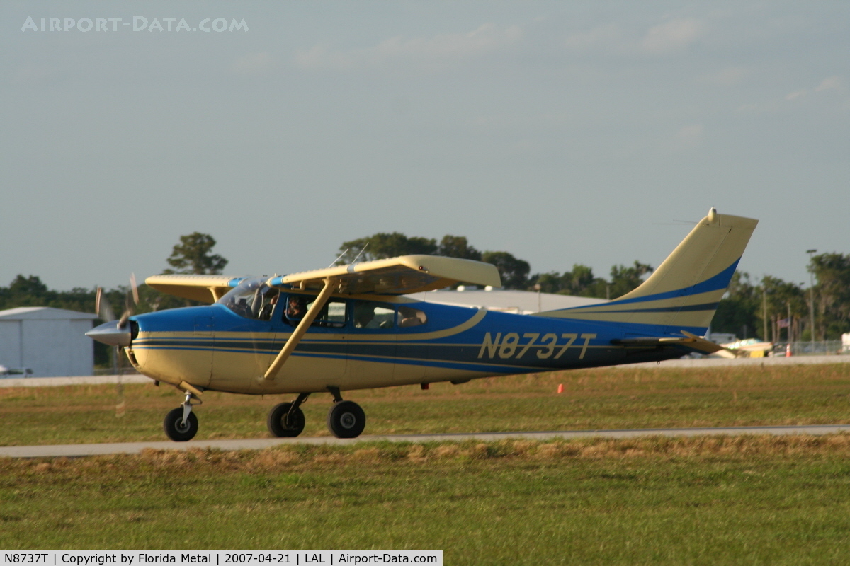 N8737T, 1960 Cessna 182C Skylane C/N 52637, C182C