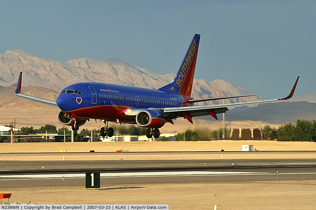 N238WN, 2005 Boeing 737-7H4 C/N 34713, Southwest Airlines - 'Spreading the Luv for 35 Years' / 2005 Boeing 737-7H4