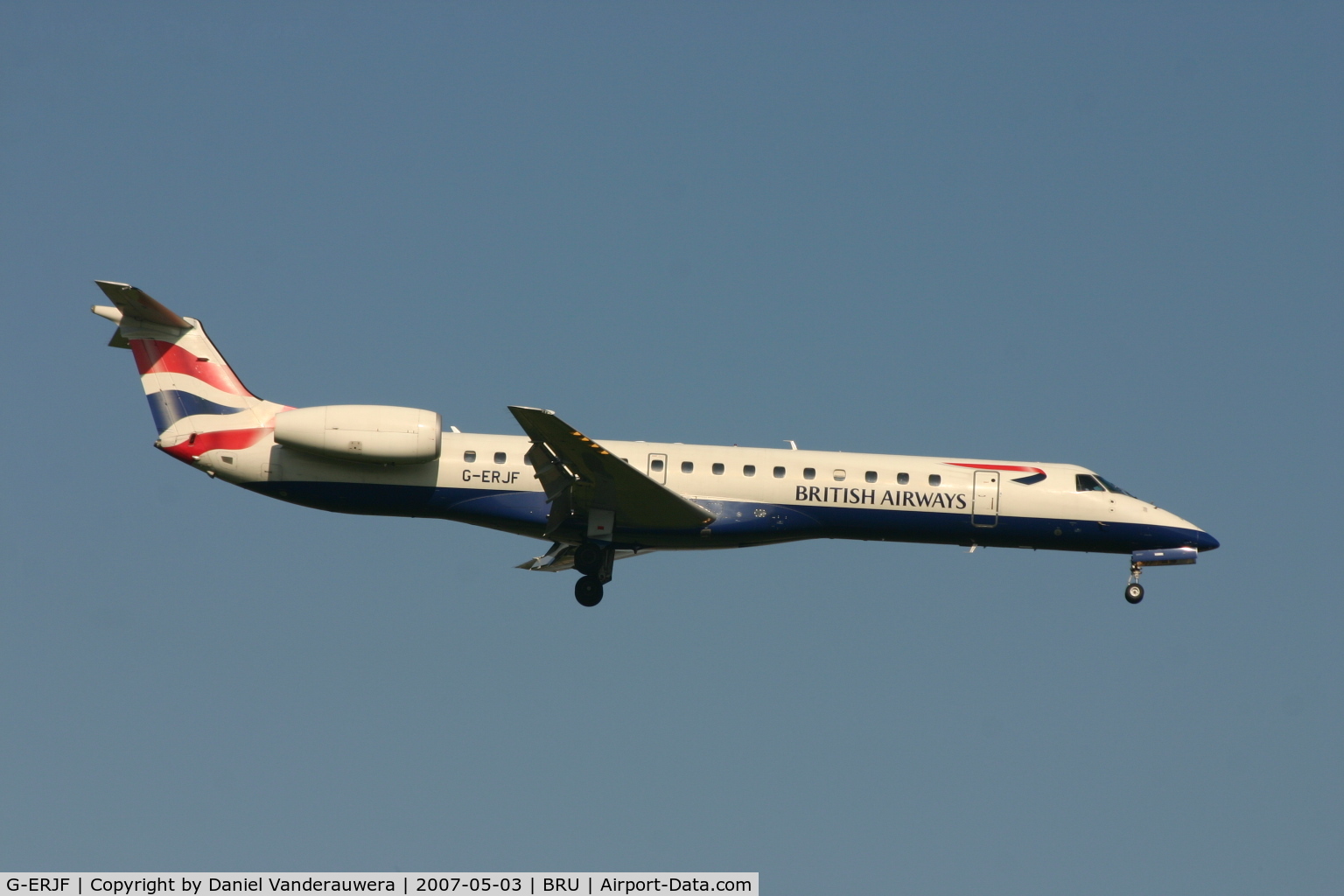 G-ERJF, 2000 Embraer EMB-145EP (ERJ-145EP) C/N 145325, flight BE7181 is descending to rwy 02