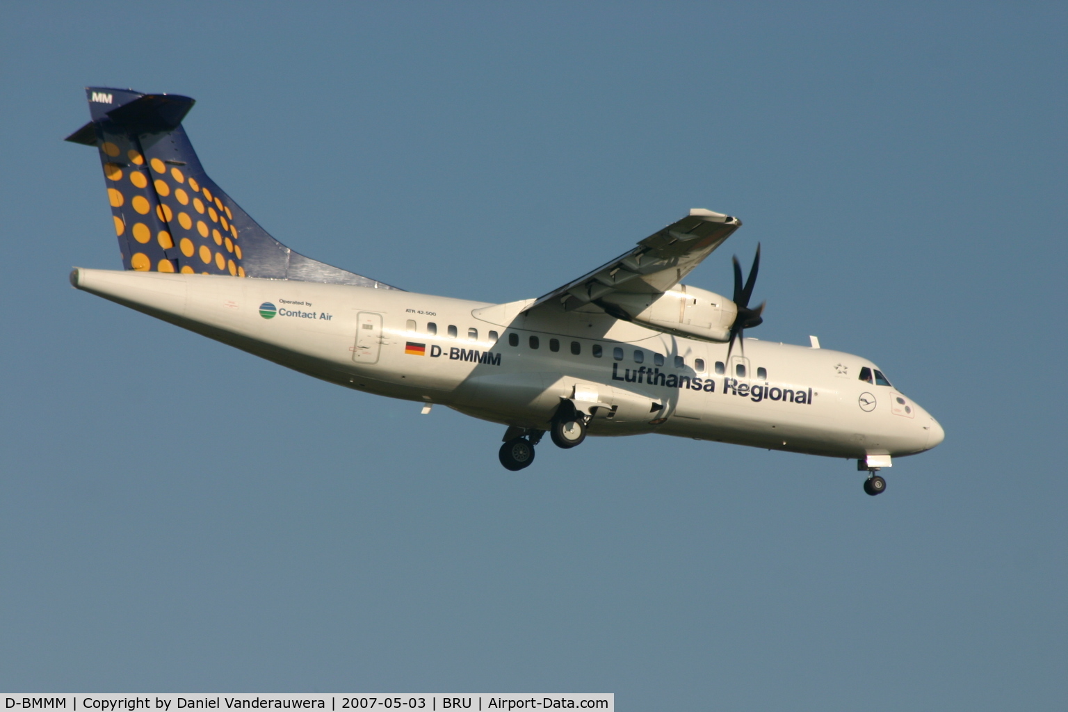 D-BMMM, 1997 ATR 42-500 C/N 546, flight LH4650 is descending to rwy 02