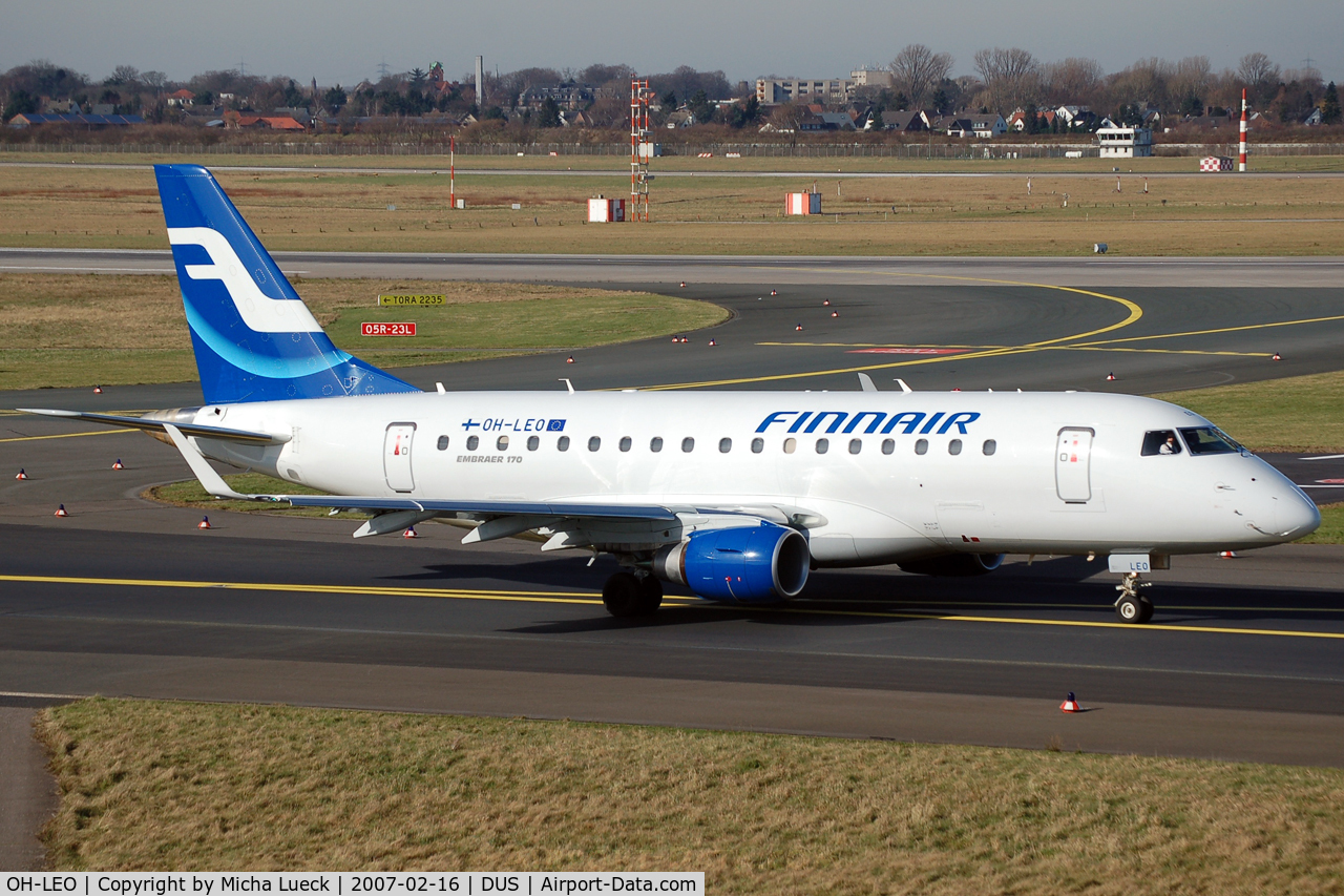 OH-LEO, 2006 Embraer 170LR (ERJ-170-100LR) C/N 17000150, Taxiing to the runway