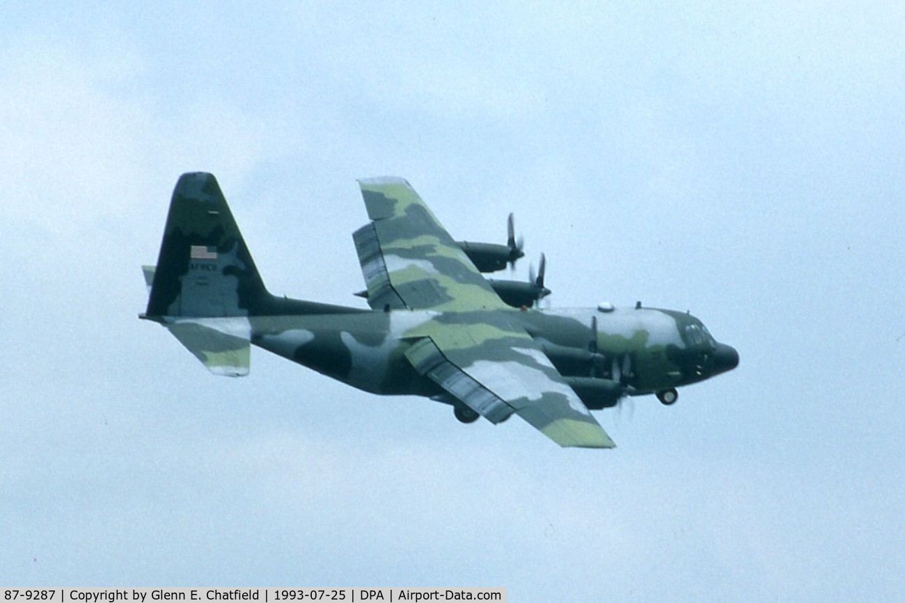 87-9287, 1987 Lockheed C-130H Hercules C/N 382-5128, Flying by the tower on approach to RY 19R