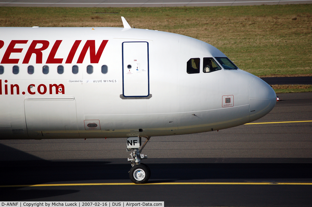 D-ANNF, 2001 Airbus A320-232 C/N 1650, Close-up