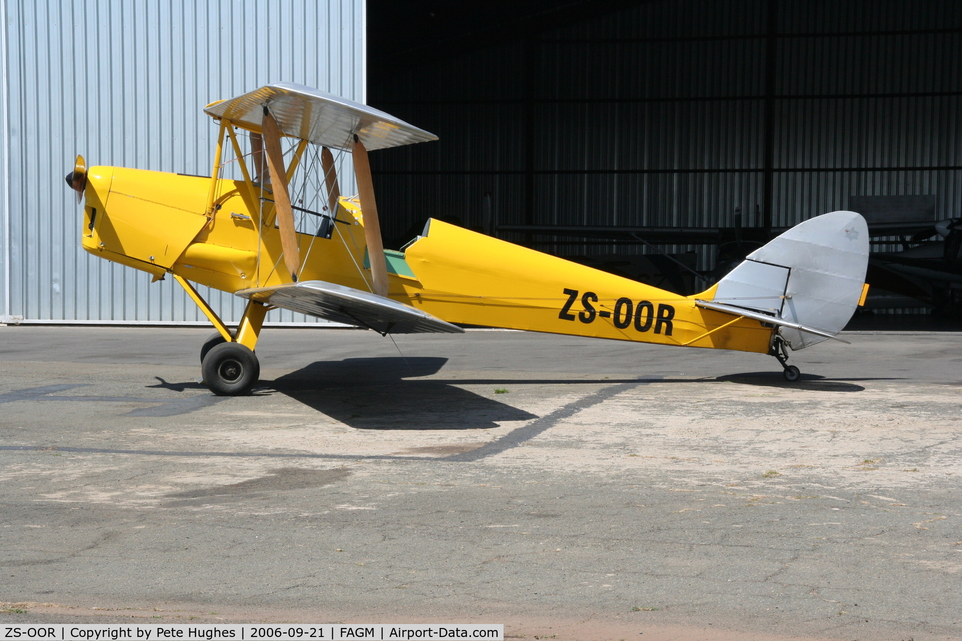 ZS-OOR, De Havilland Australia DH-82A Tiger Moth C/N DHA711, Tiger Moth at Rand