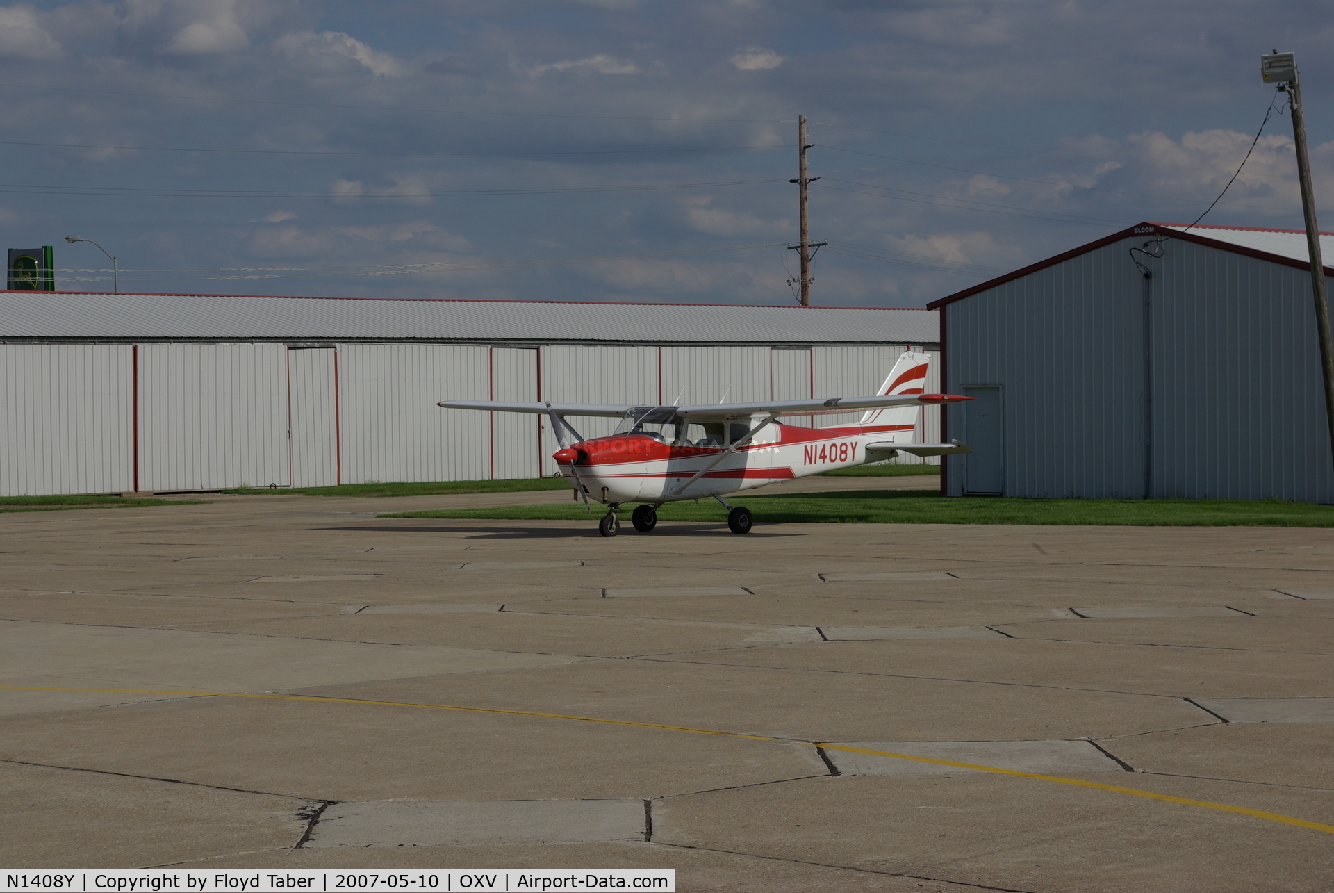 N1408Y, 1961 Cessna 172C C/N 17249108, Parked