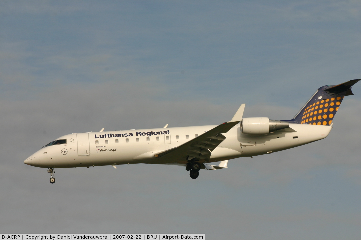 D-ACRP, 2002 Bombardier CRJ-200ER (CL-600-2B19) C/N 7625, flight LH4632 is descending to rwy 25L