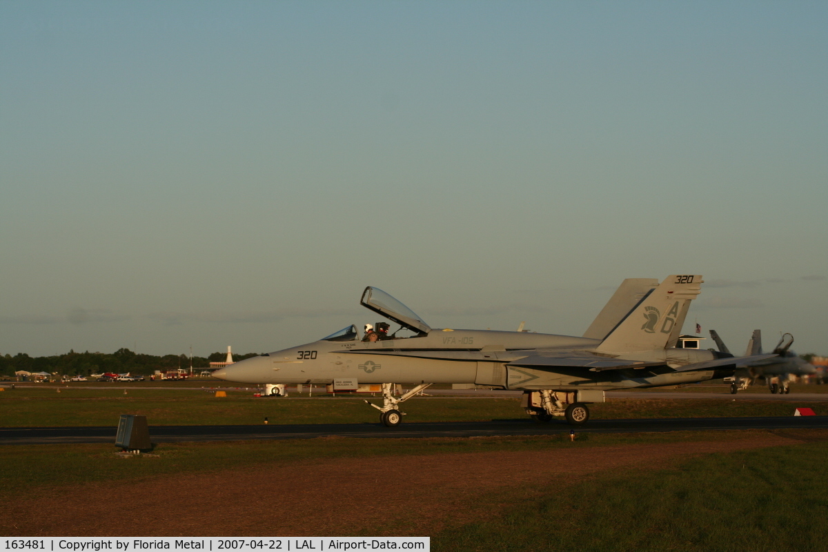 163481, 1988 McDonnell Douglas F/A-18C Hornet C/N 712/C041, F-18