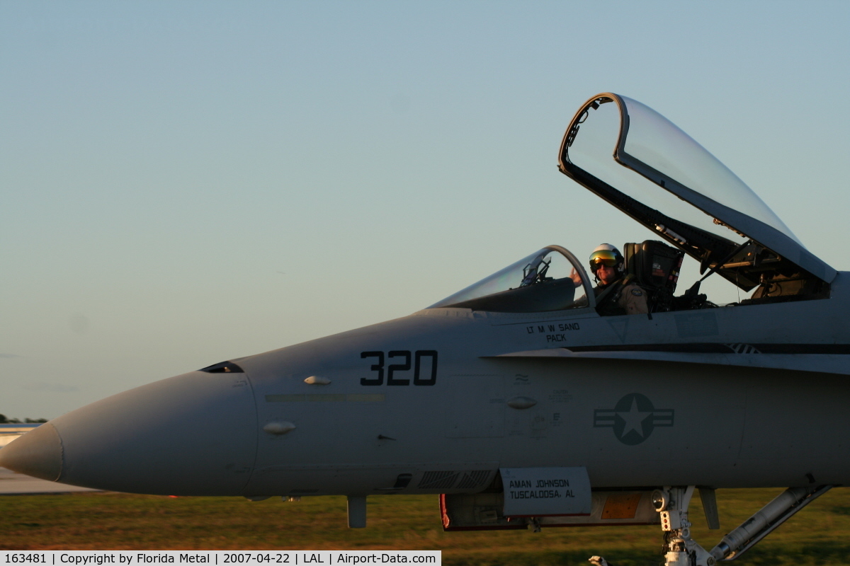 163481, 1988 McDonnell Douglas F/A-18C Hornet C/N 712/C041, F-18