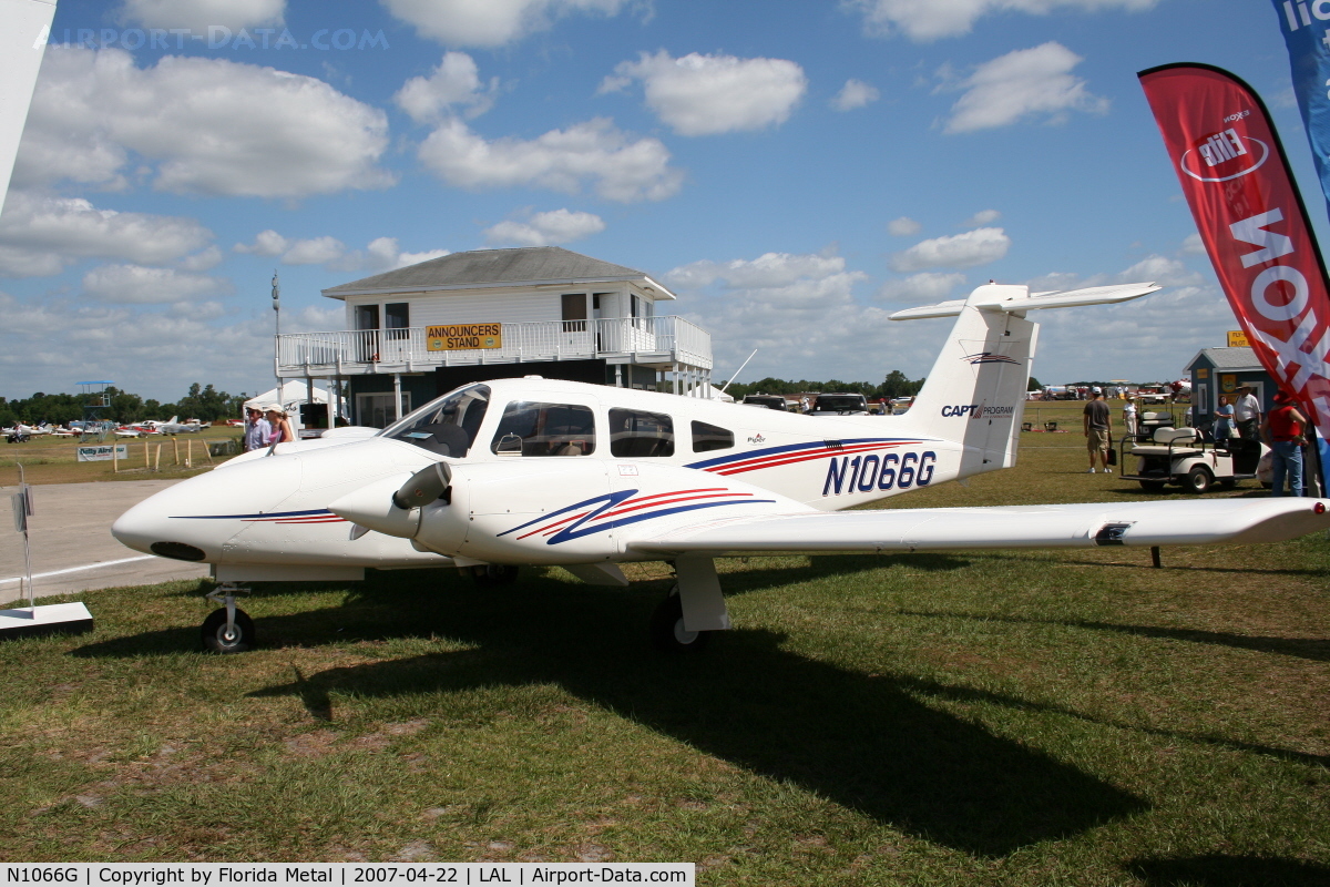 N1066G, 2006 Piper PA-44-180 Seminole C/N 4496233, PA-44