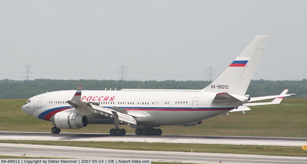 RA-69012, 1994 Ilyushin IL-96-300 C/N 74393201009, Präsident Putins air force two Ilyushin96