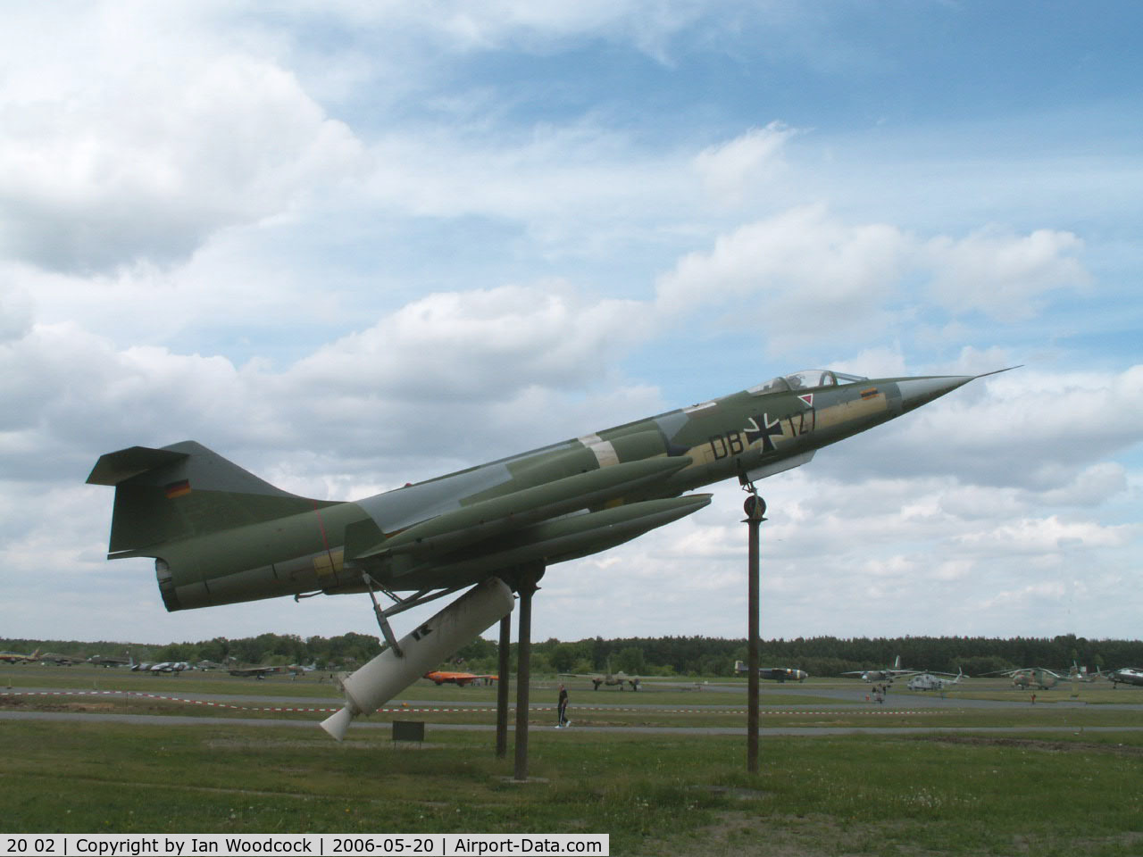 20 02, Lockheed F-104G Starfighter ZELL C/N 683-2002, Lockheed F-104G ZELL/Luftwaffenmuseum/Berlin-Gatow (as DB+127)