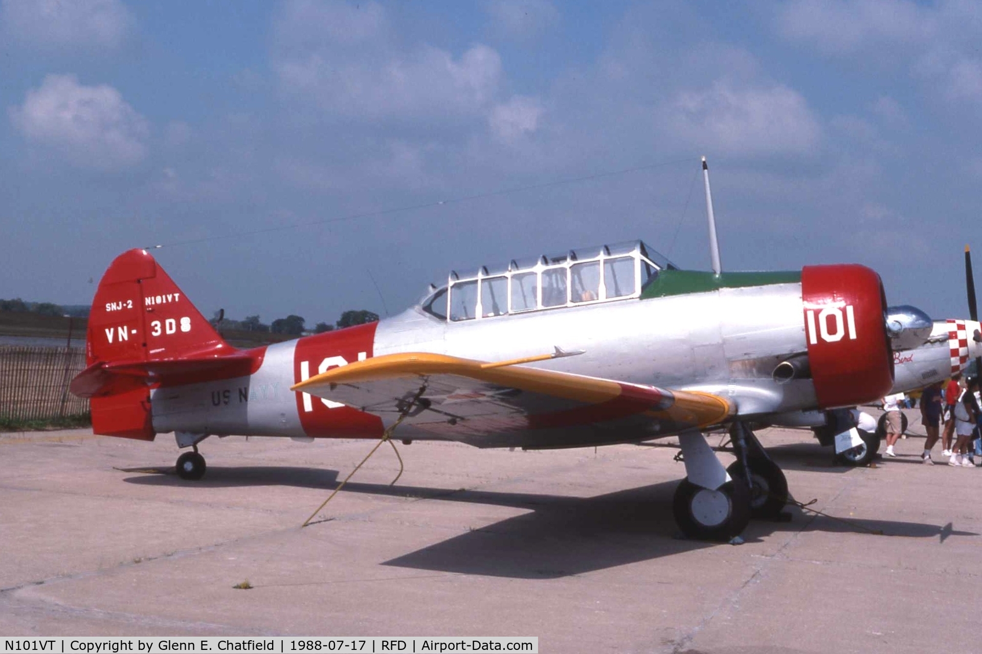 N101VT, 1958 North American AT-6C Texan C/N 88-13384, Parked for the air show