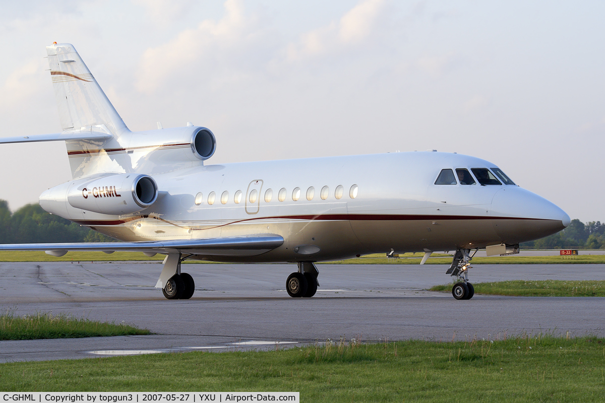 C-GHML, 1997 Canadair Challenger 604 (CL-600-2B16) C/N 5360, Arriving onto Ramp 3