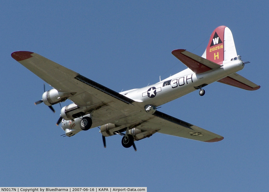 N5017N, 1944 Lockheed/Vega (Boeing) B-17G-105-VE Flying Fortress C/N 8649, Aluminum Overcast Landing