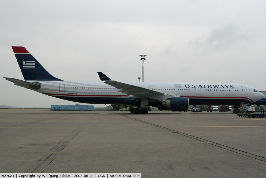 N270AY, 2000 Airbus A330-323 C/N 315, visitor