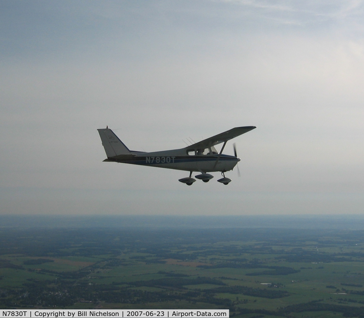N7830T, 1960 Cessna 172A C/N 47430, Enroute to Zanesville, OH (OH36 - Riverside Airfield)