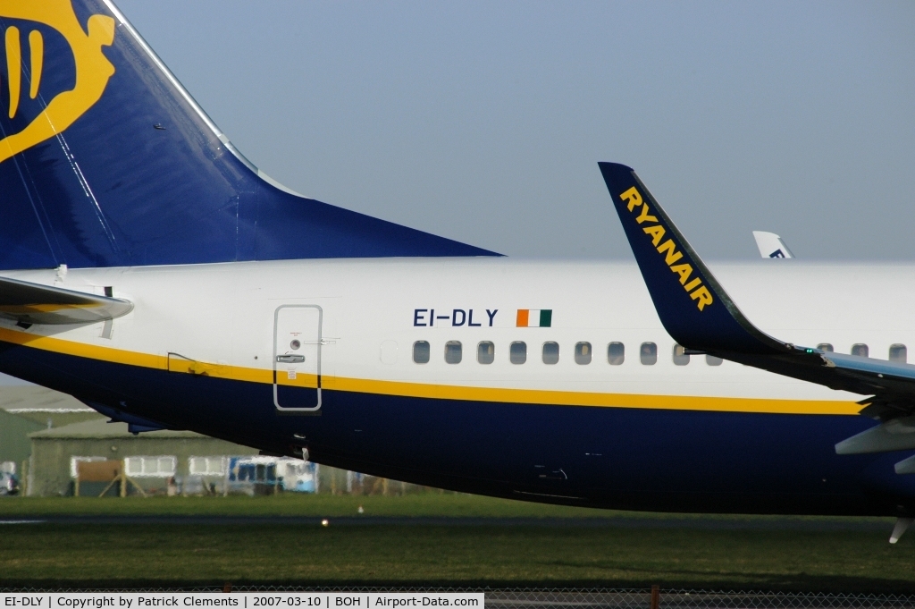 EI-DLY, 2006 Boeing 737-8AS C/N 33601, SO CLOSE