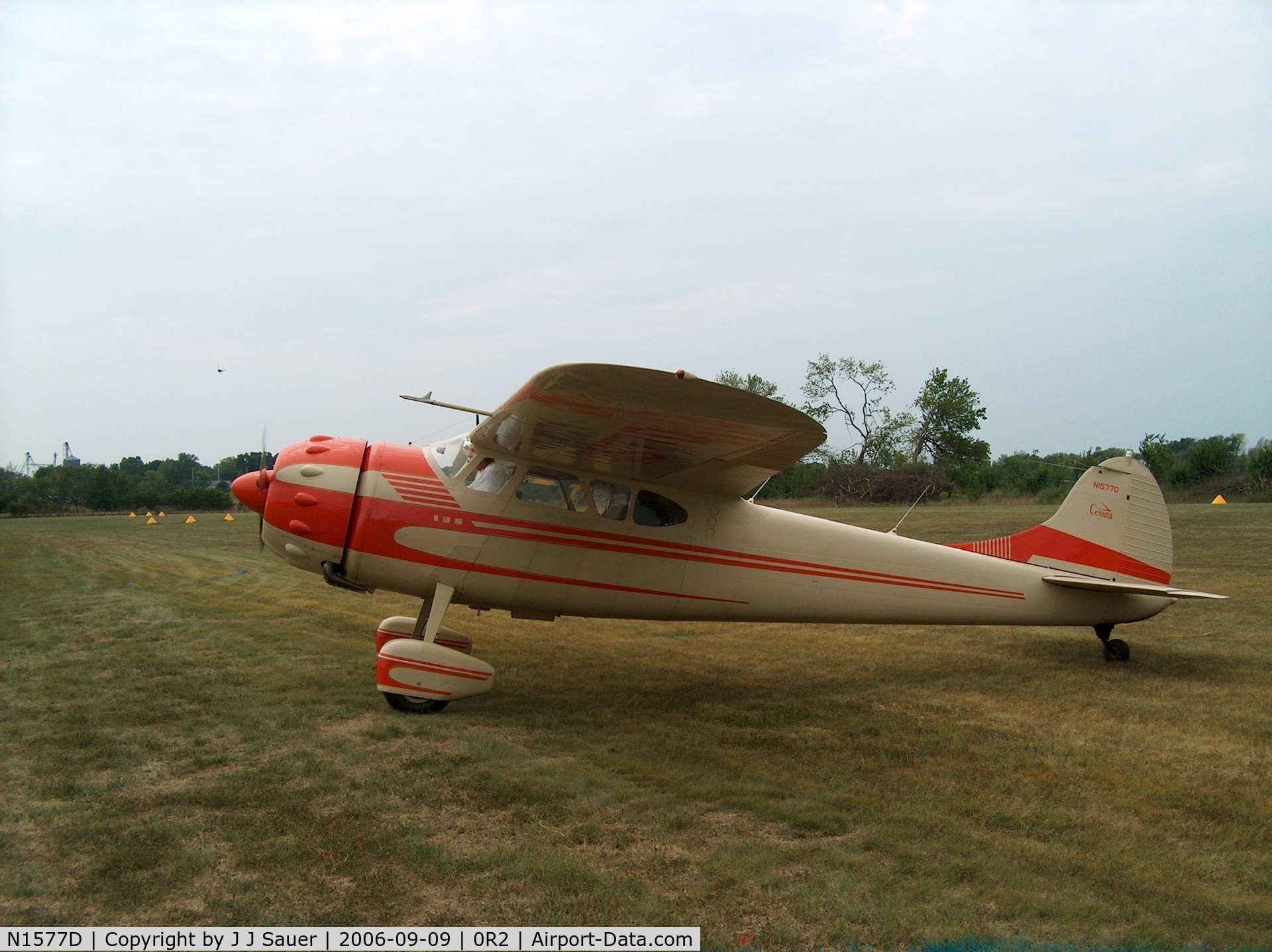 N1577D, 1952 Cessna 195 C/N 7799, 1952 Cessna 195