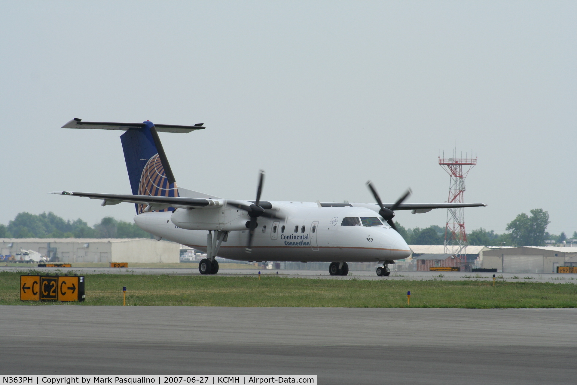 N363PH, 1998 Bombardier DHC-8-202 Dash 8 C/N 520, DHC-8-202