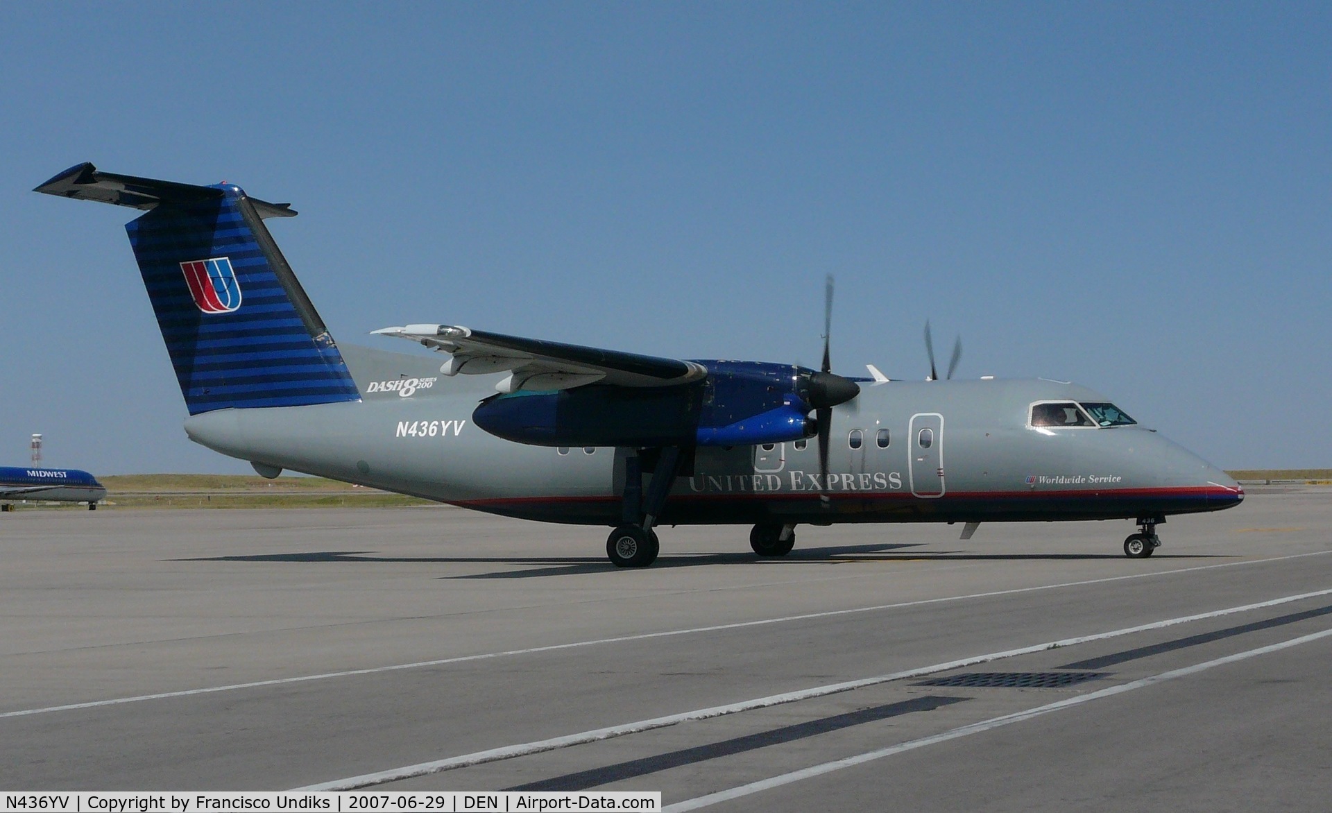 N436YV, 1996 De Havilland Canada DHC-8-202 Dash 8 C/N 436, Waiting for clearance for taxi.